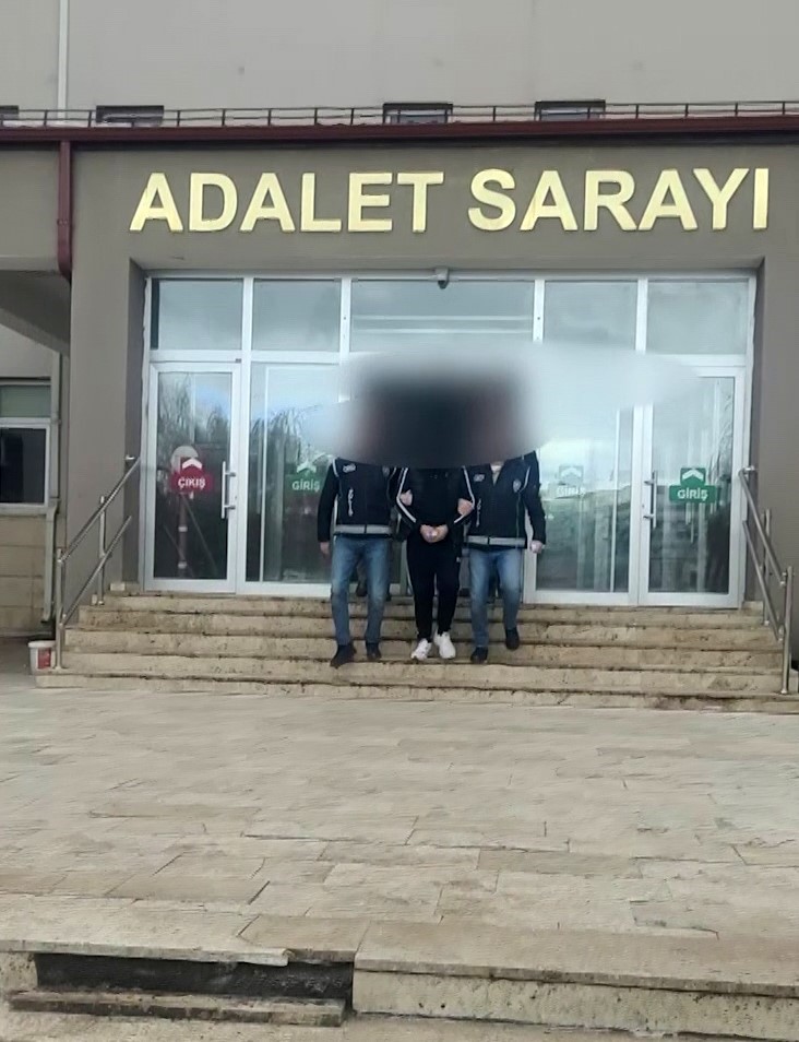 Sivas’ta Göçmen Kaçakçılığı Operasyonu: İki Şüpheli Tutuklandı