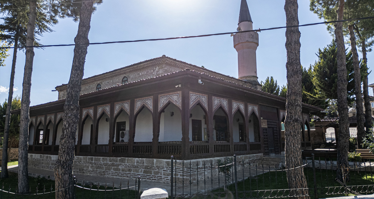 Tokat’ta Çivi Kullanılmadan Yüzyıllar Öncesine Dayanan Cami: Silahtar Ömer Paşa