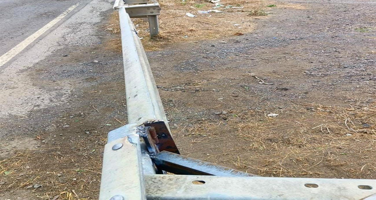 Yol Kısaltma Çabası: Karayolu Bariyerinden Kapı Yaratıldı