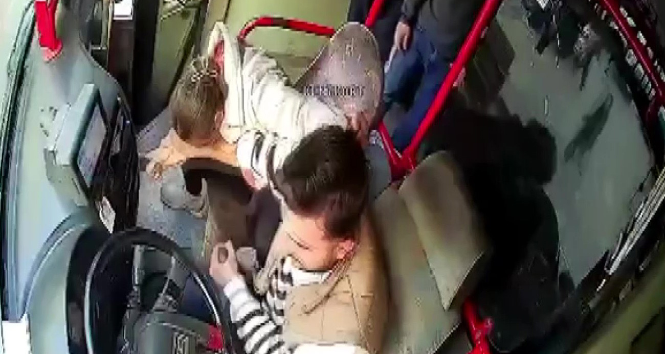 Adana’da Aile İçi Şiddet: Kadın, Eşini Yolcu Otobüsünde Isırıp Bıçakladı