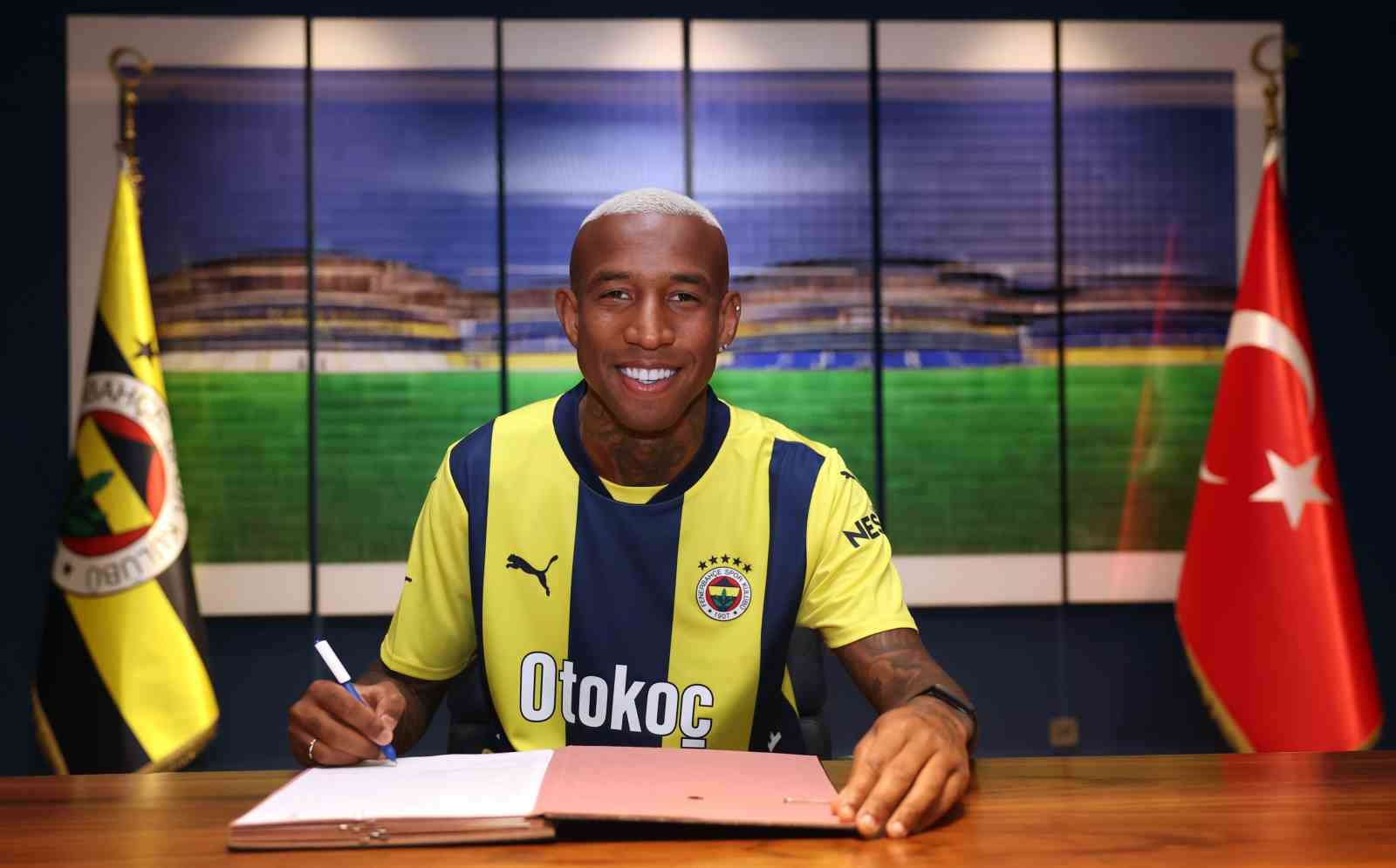 Anderson Talisca Fenerbahçe’ye Katıldı