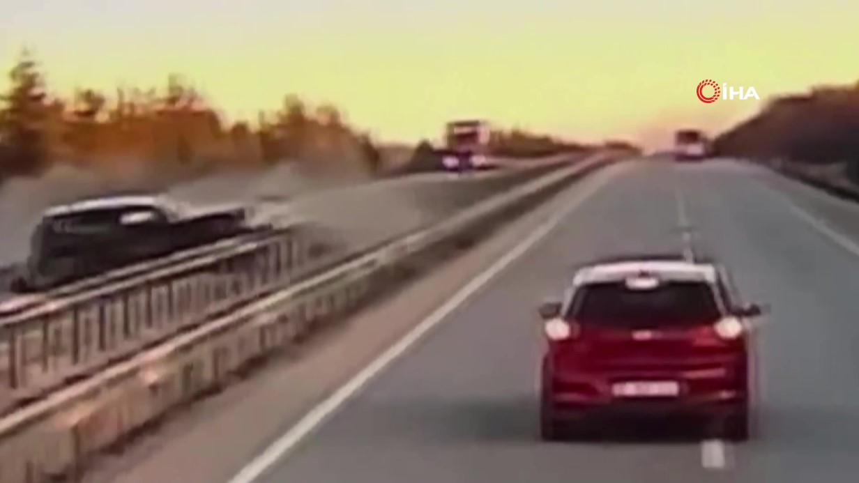 Ankara-Eskişehir Yolunda Ters Yönde Giden Araç Dehşet Saçtı: 1 Ölü, 3 Yaralı