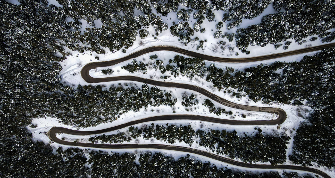 Artvin-Ardahan Yolu Üzerindeki Sahara Geçidi Kış Güzelliğiyle Büyülüyor
