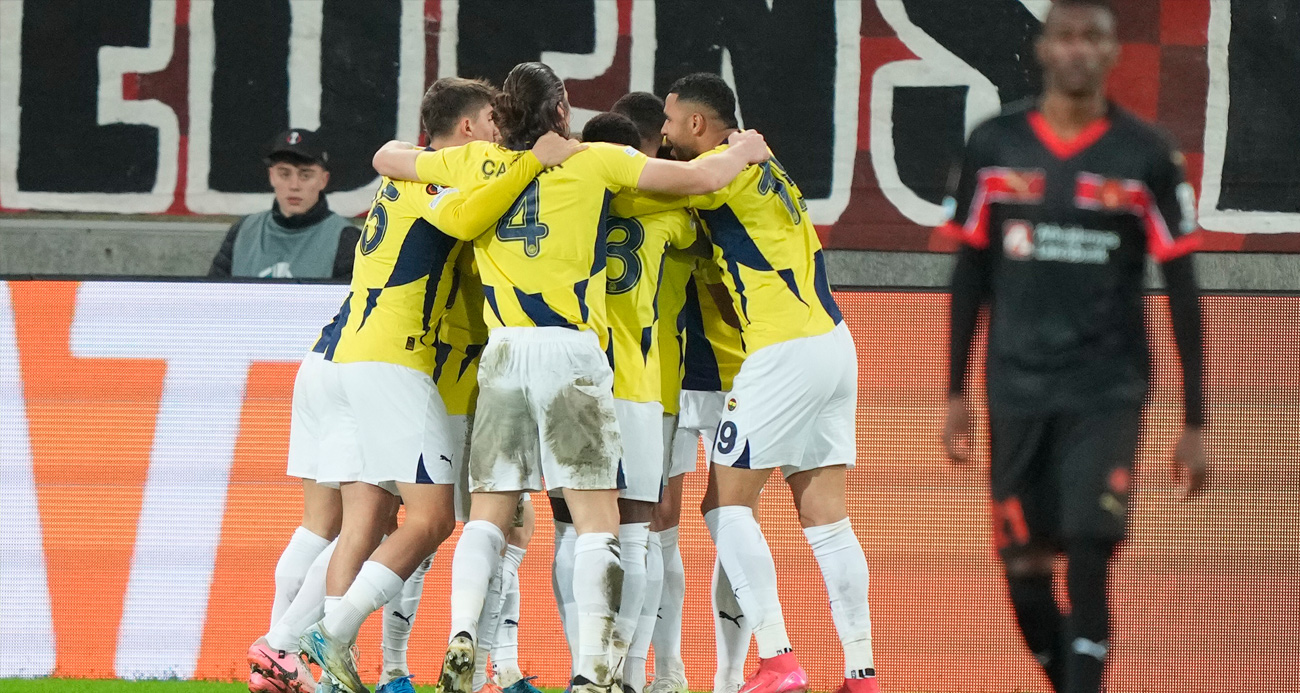 Avrupa Ligi Heyecanı: Fenerbahçe, Midtjylland ile Berabere Kalarak Play-Off Biletini Kaptı
