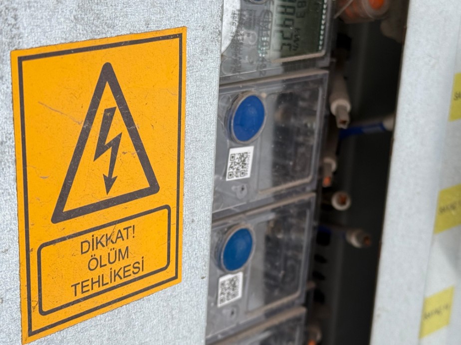 Batman’da Açık Elektrik Trafoları Endişe Yaratıyor