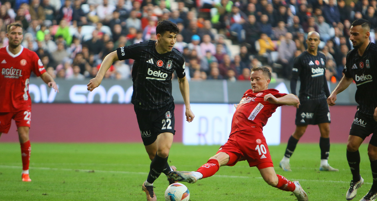 Beşiktaş, Antalyaspor ile Nefes Kesici Maçta Berabere Kaldı