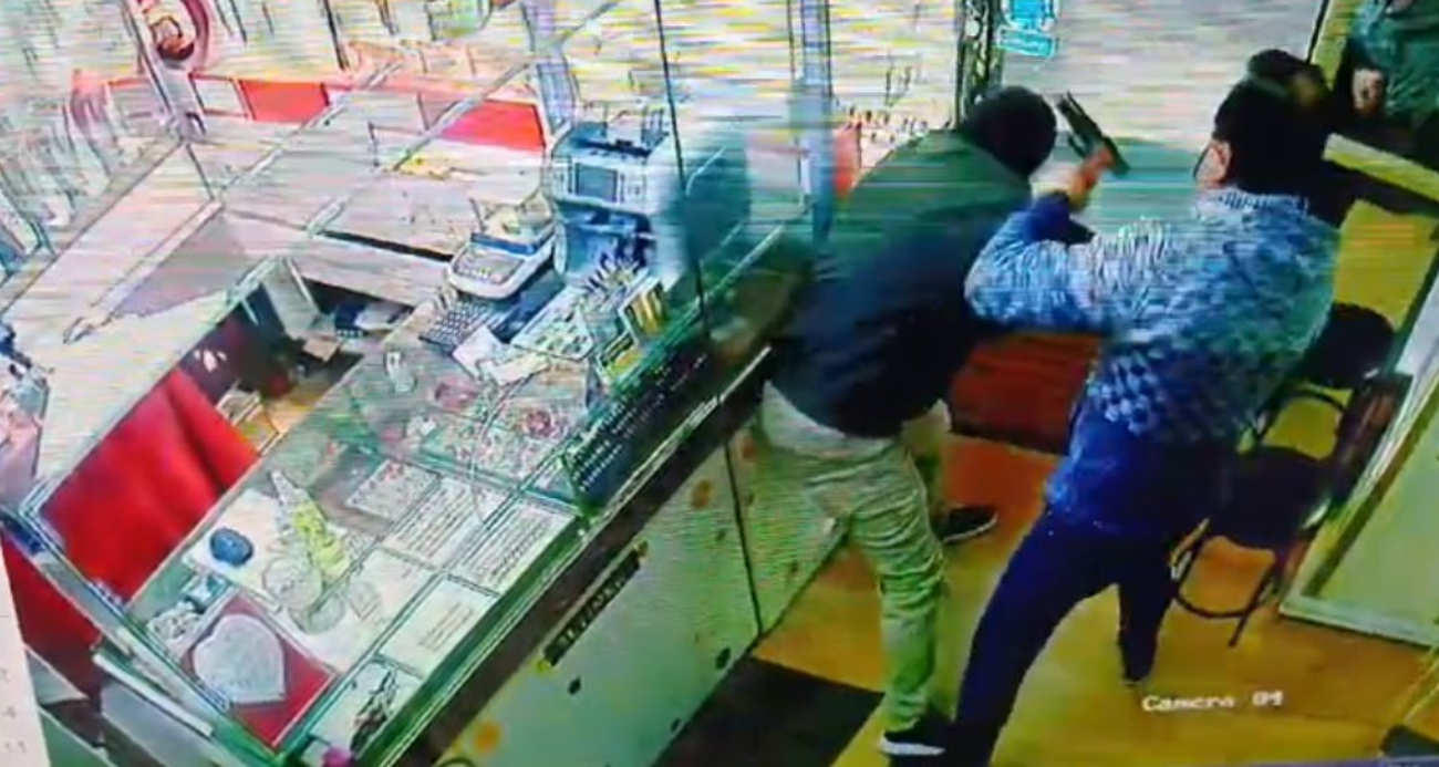 Bursa’da Oyuncak Silahla Soygun Girişimi Sonu Dayakla Bitti