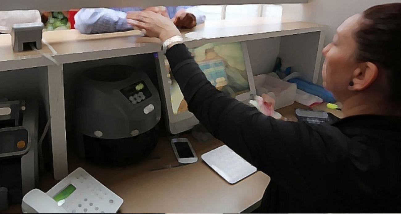 İzmir’de Banka Aracı Soygununda 4 Şüpheli Tutuklandı