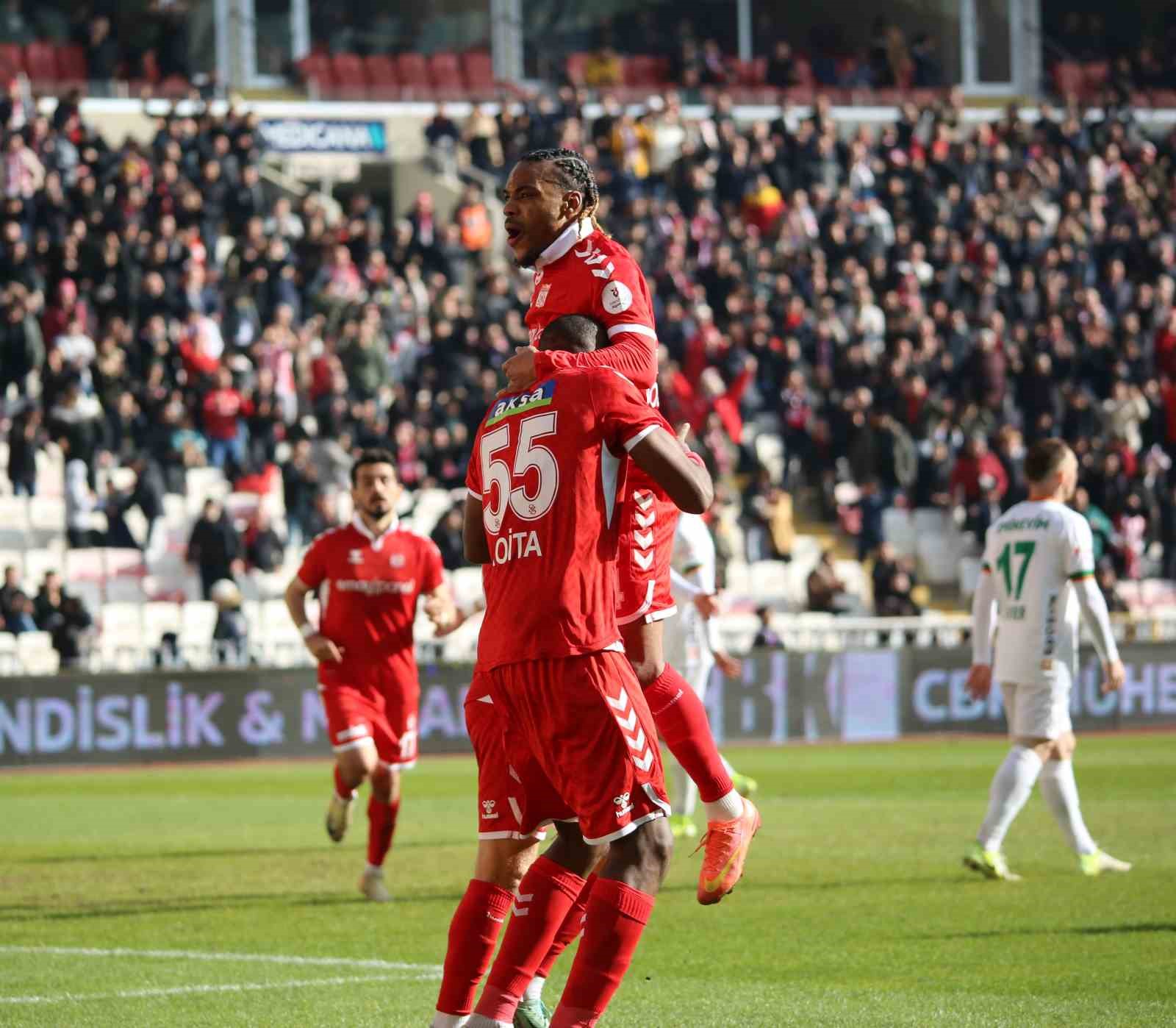 Sivasspor, Alanyaspor’u Ev Sahasında Mağlup Etti