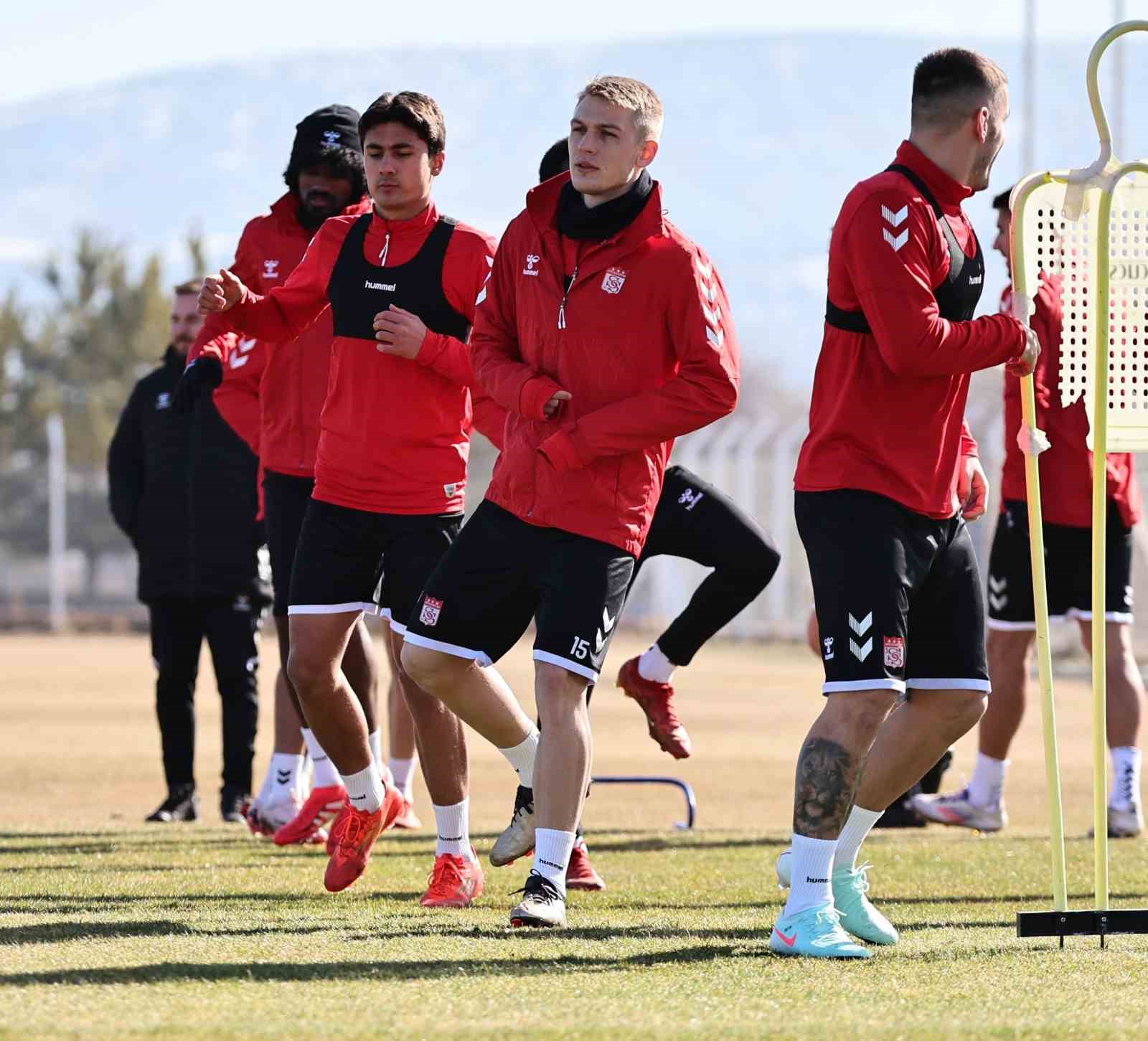 Sivasspor, Eyüpspor Maçı Öncesi Taktik Ağırlıklı Çalıştı