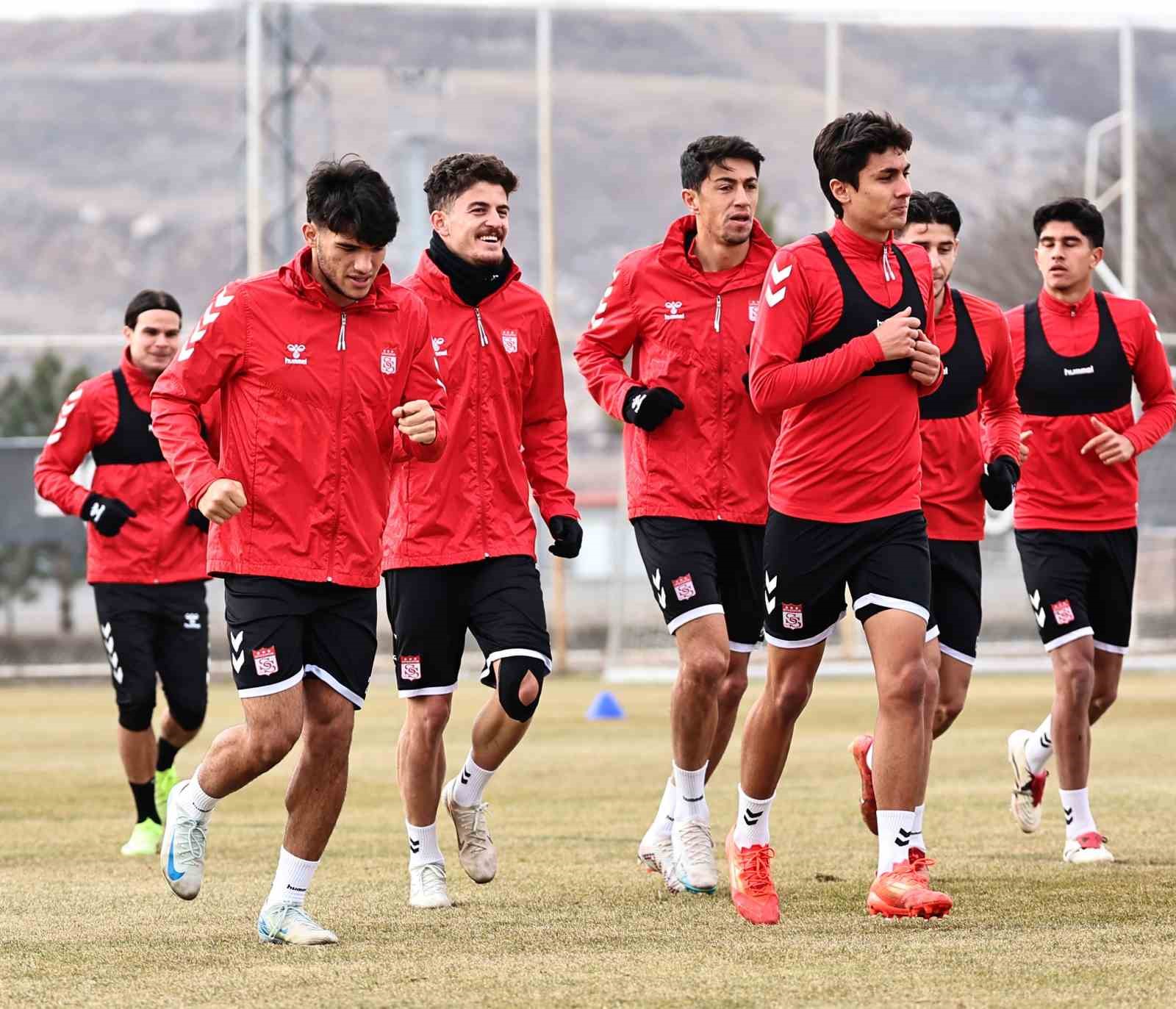 Sivasspor, Trabzonspor Maçı İçin Kolları Sıvadı