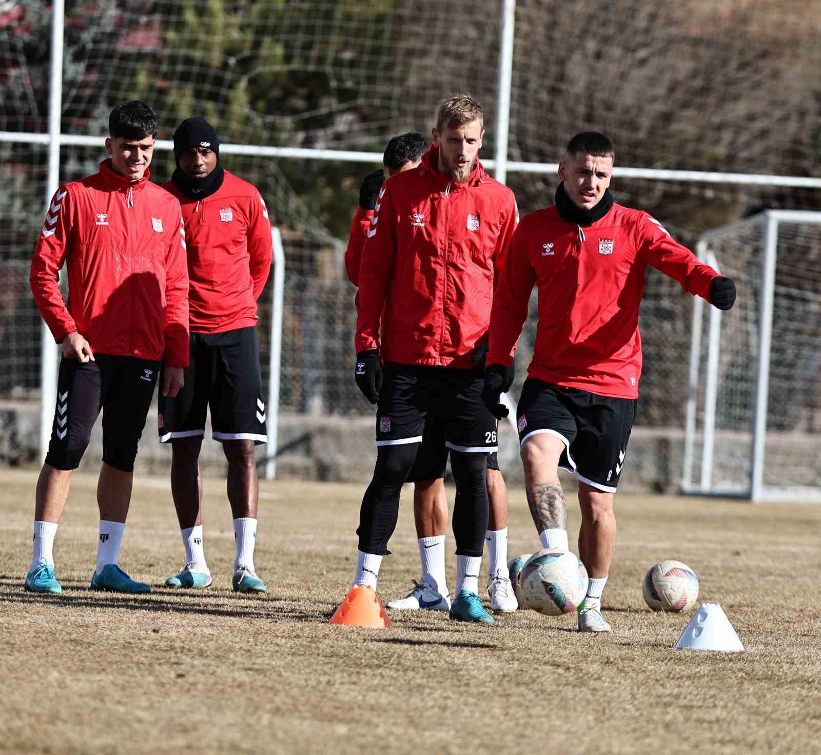 Sivasspor, Trabzonspor Maçı İçin Son Hazırlıklarını Tamamladı