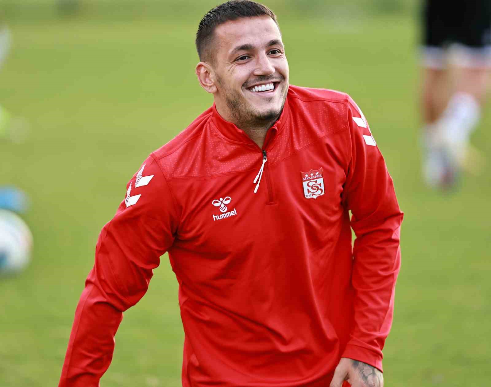 Sivasspor’un Sevilen Yıldızı Rey Manaj, Sivaslı Çocuklarla Unutulmaz Bir Gün Geçirdi