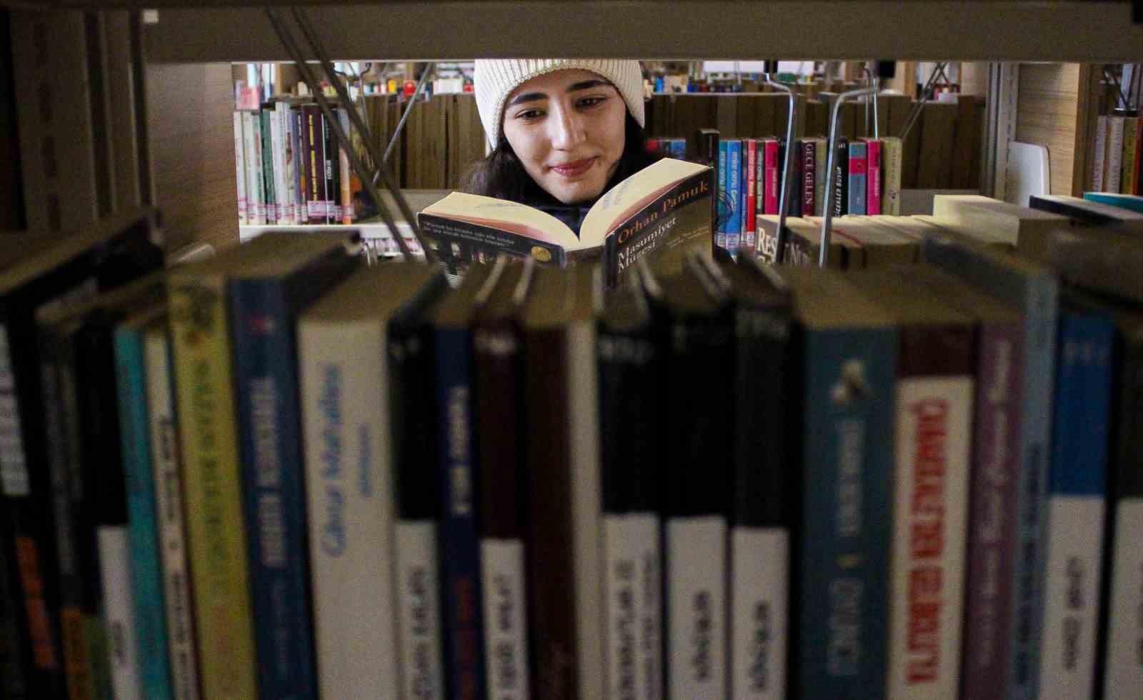 Sivas’ta Kadınlar, Erkeklerden Daha Fazla Kitap Okuyor