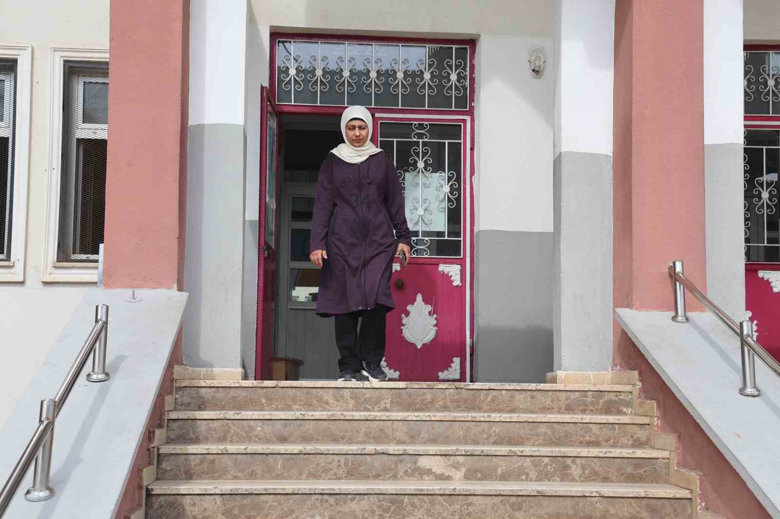 28 Şubat Sürecinde Yaşananlar: Bir Öğretmenin Gözyaşlarıyla Anlattıkları