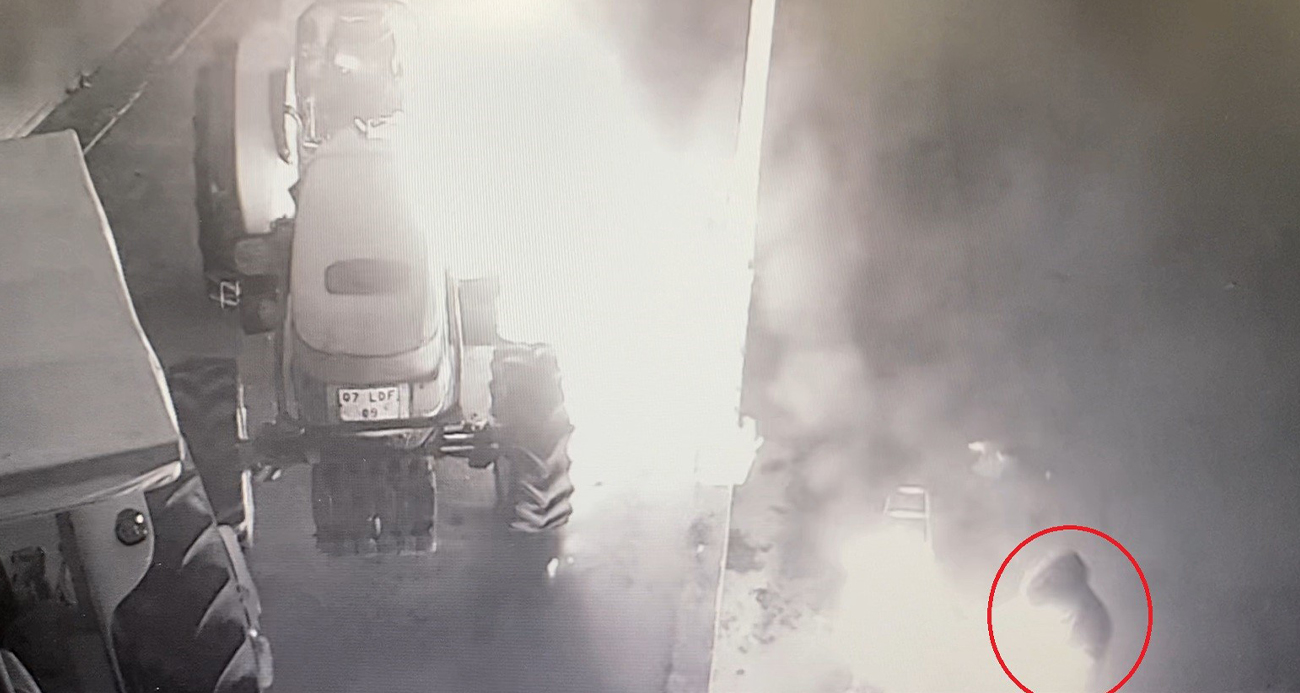 Antalya’da Gece Vakti Traktör Yakma Girişimi Faciaya Neden Oluyordu