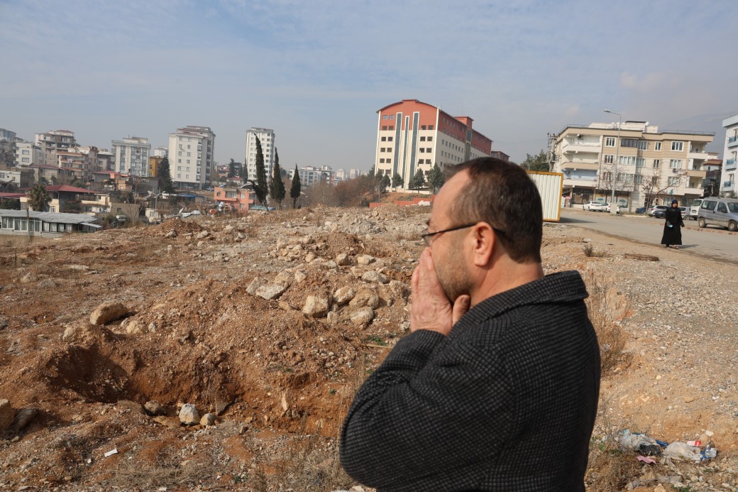 Deprem Felaketinde Ailesini Kaybeden İmamın Acı Dolu Anlatımı