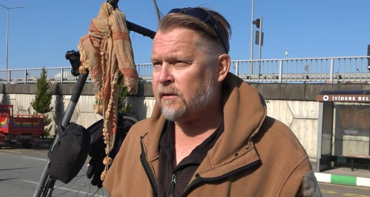 Dünya Turunda Bir İngiliz Seyyah: Karl Bushby’nin Yürüyüş ve Yüzme Serüveni