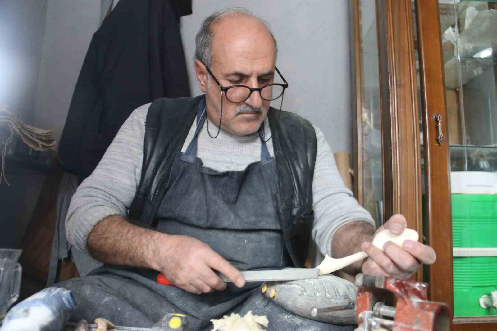 Emekli Yaşamında Yeni Bir Sayfa: 58 Yaşında Çıraklık