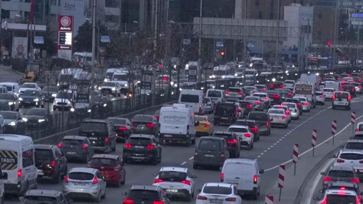 İstanbul Trafik Yoğunluğunda Zirve: %83’lere Ulaştı