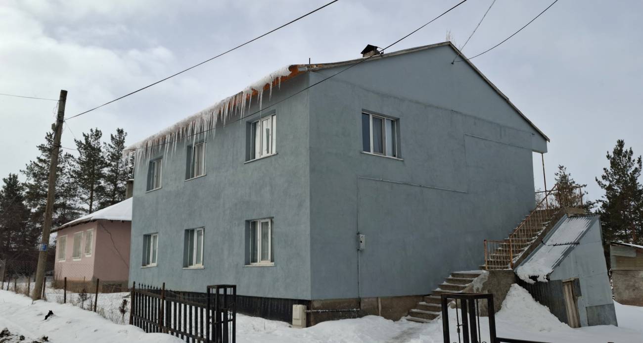 Sivas İmranlı’da Termometreler -30 Dereceyi Gösterdi: Hayat Durdu