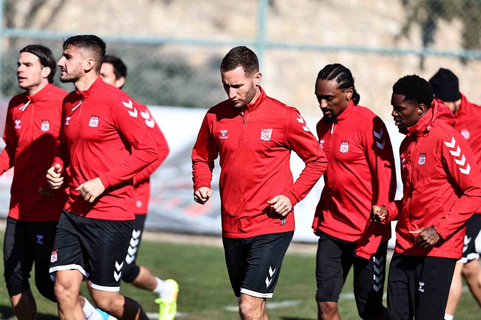 Sivasspor, Gaziantep FK ile Karşılaşma Öncesi Son Hazırlıklarını Tamamladı