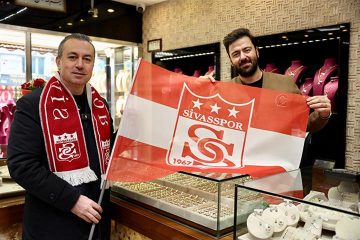 Sivasspor İçin Sevgililer Günü Etkinliği: Belediye Başkanı Adem Uzun’dan Anlamlı Destek