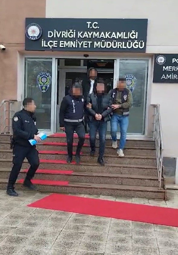 Sivas’ta Aranan Firari Şahıs Yakalandı