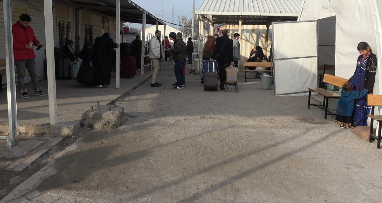 Suriyeli Göçmenlerin Memleketlerine Dönüş Yolculuğu Hızlanıyor