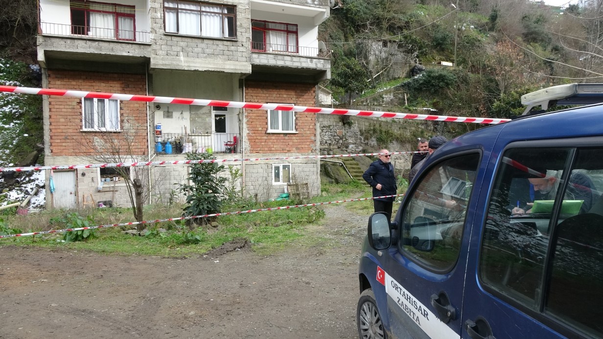 Trabzon Ortahisar’da Toprak Kayması: Bir Yaralı, Beş Kişi Tahliye Edildi