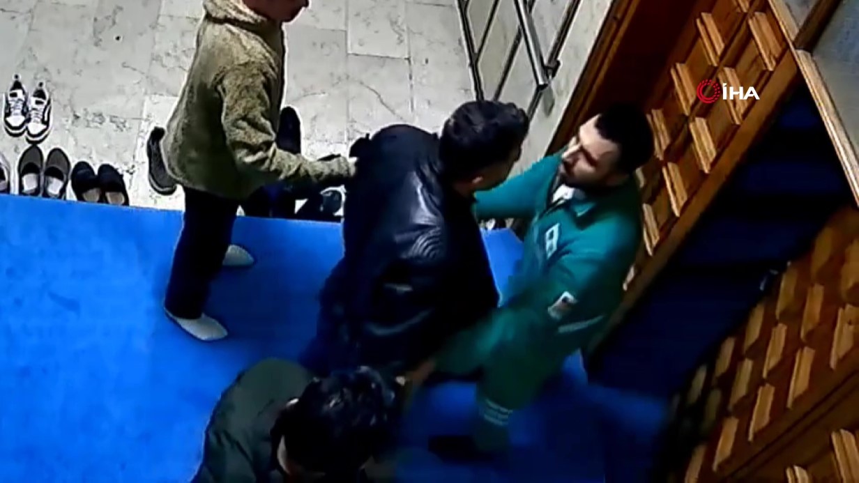 Zeytinburnu’nda Temizlik Görevlisine Şiddet: Kick Boksçu Gözaltına Alındı