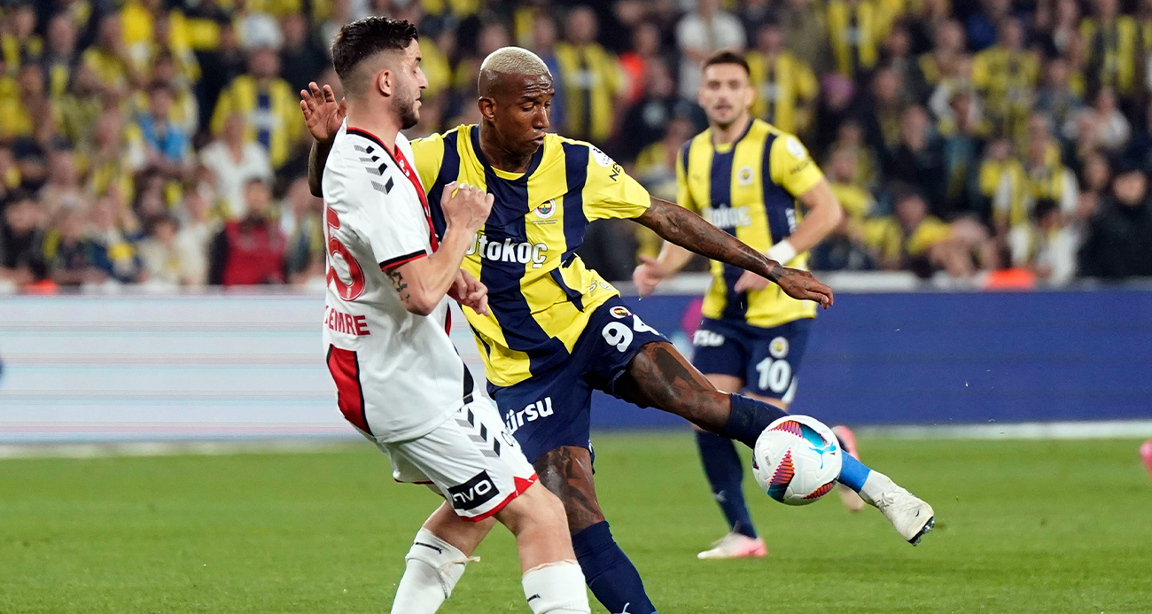 Samsunspor, 10 Kişiyle Fenerbahçe’yi Mağlup Etti