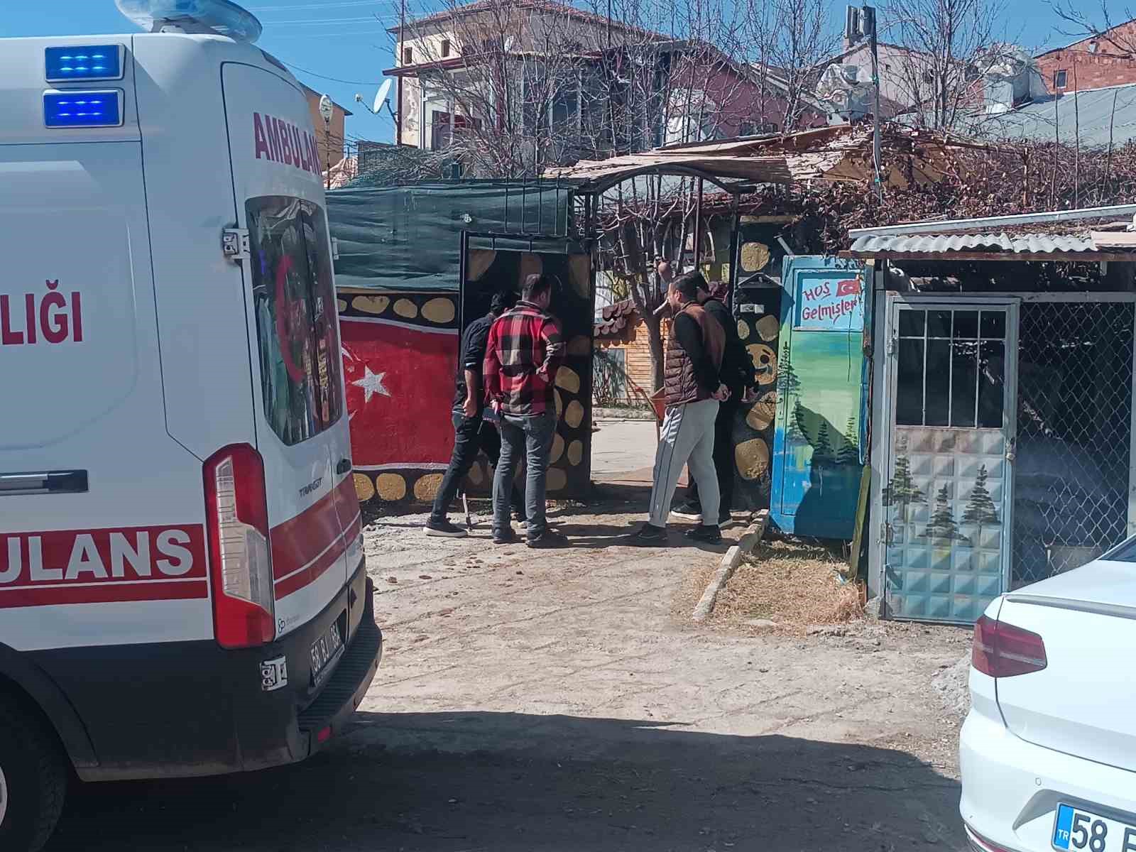 Sivas’ta Yabancı Uyruklu Çoban Ahırda Hayatını Kaybetti
