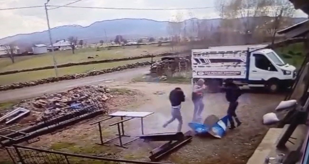 Atölyede Korkutan Patlama: Güvenlik Kamerasında