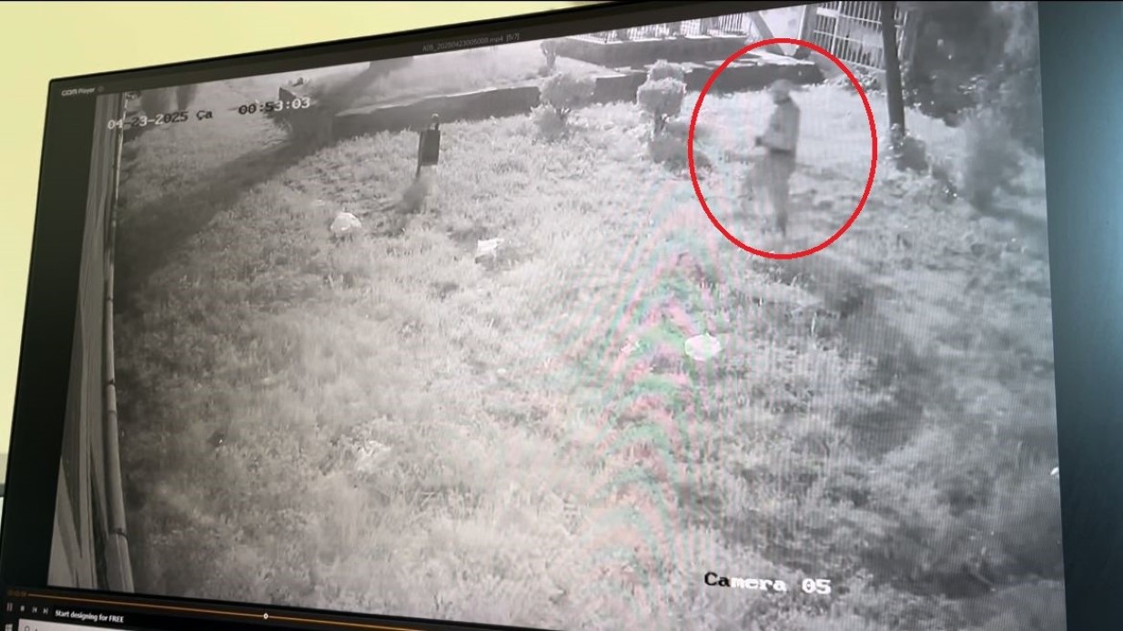 Bursa’da Gece Vakti Ev Soygunu: Sakar Hırsız Telefonunu Olay Yerinde Unuttu