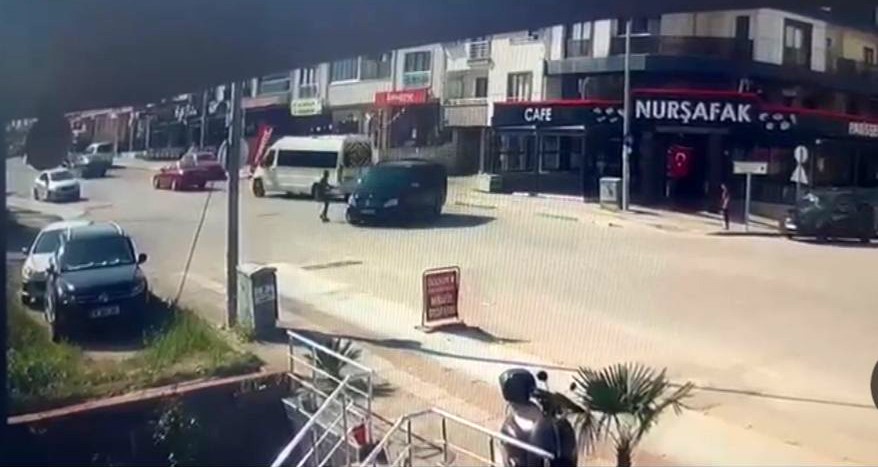 Bursa’da Sürücüsüz Minibüs Dehşeti: Facianın Eşiğinden Dönüldü