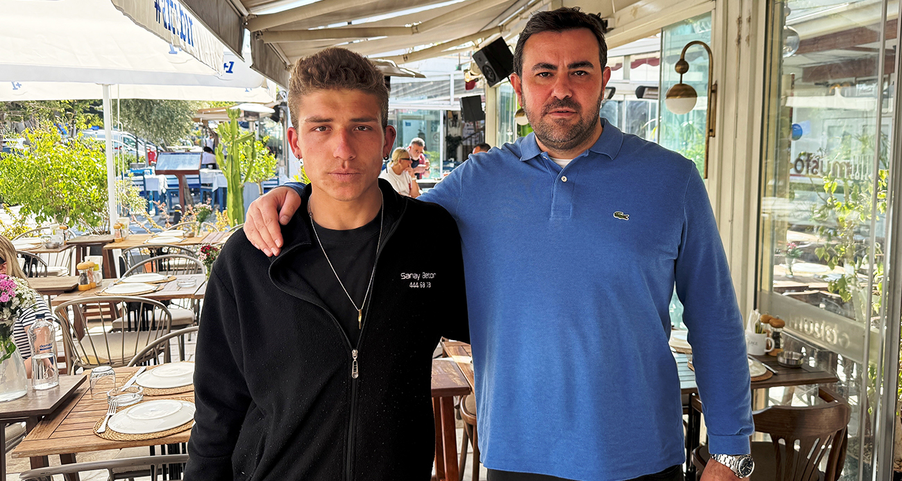 Çöplerden Topladığı Altınlarla Hayatı Değişen Genç, Toplumun Takdirini Kazandı