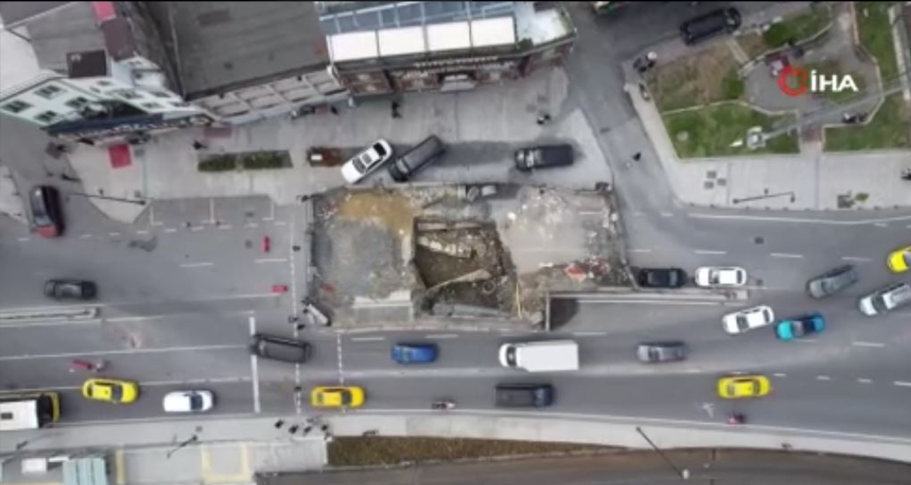 Eminönü’nde Tarihi Sur Kalıntıları ve Bitmeyen Yol Çalışmaları