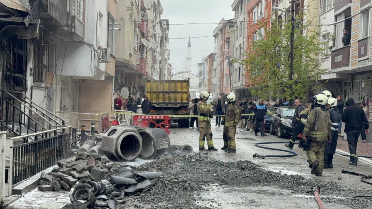 Esenyurt’ta Doğalgaz Borusu Delindi: İki Bina Hasar Gördü