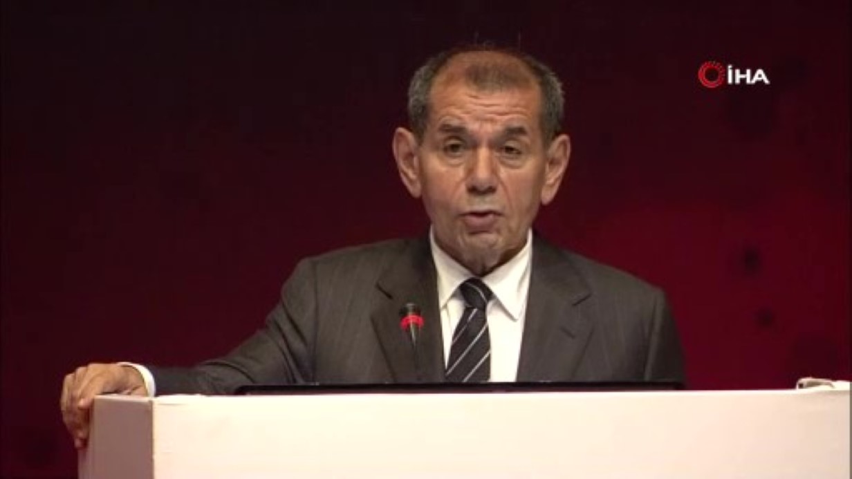 Galatasaray Başkanı Dursun Özbek’ten Çift Kupa Hedefi ve Kulüp Projeleri Üzerine Açıklamalar