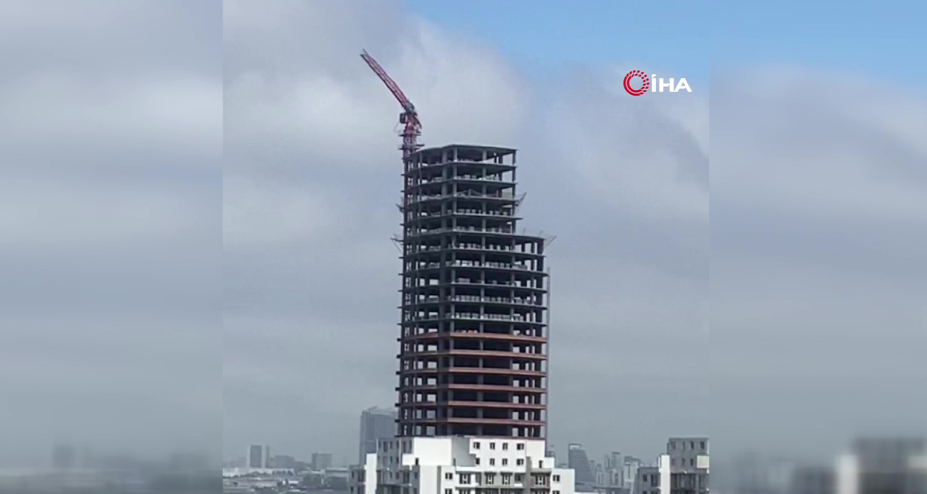İstanbul Esenyurt’ta Deprem Korkusu: Kule Vinç Sallandı
