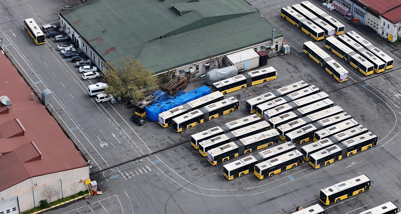 İstanbul’da İETT Garajları Otobüs Mezarlığına Dönüşüyor