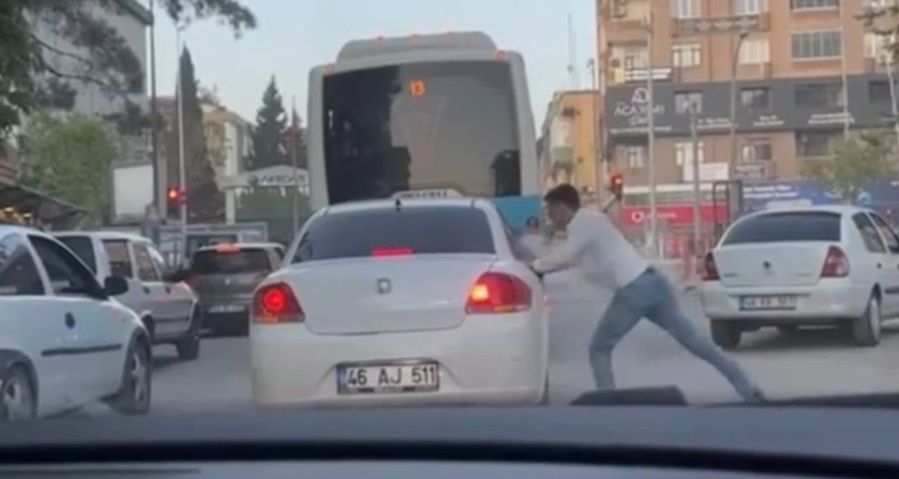 Kahramanmaraş’ta Trafikte Çıkan Kavga Kameralara Yansıdı