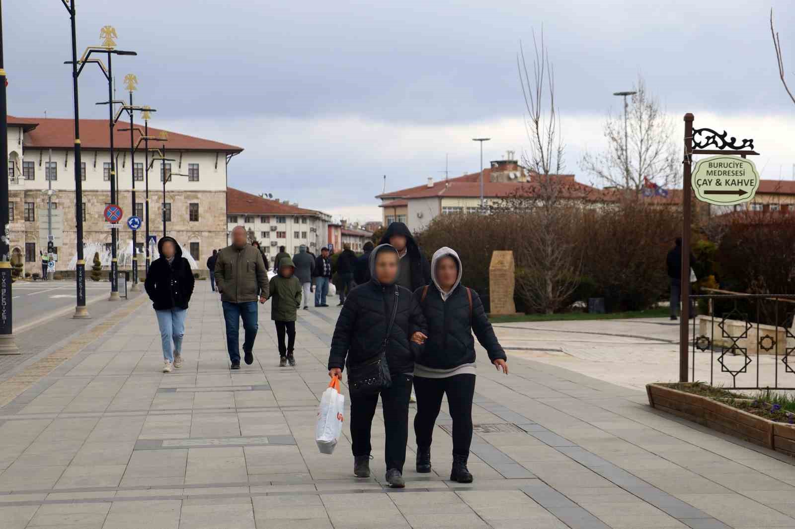 Kapalı Havalarda Artan Depresyon ve Öfke Durumları