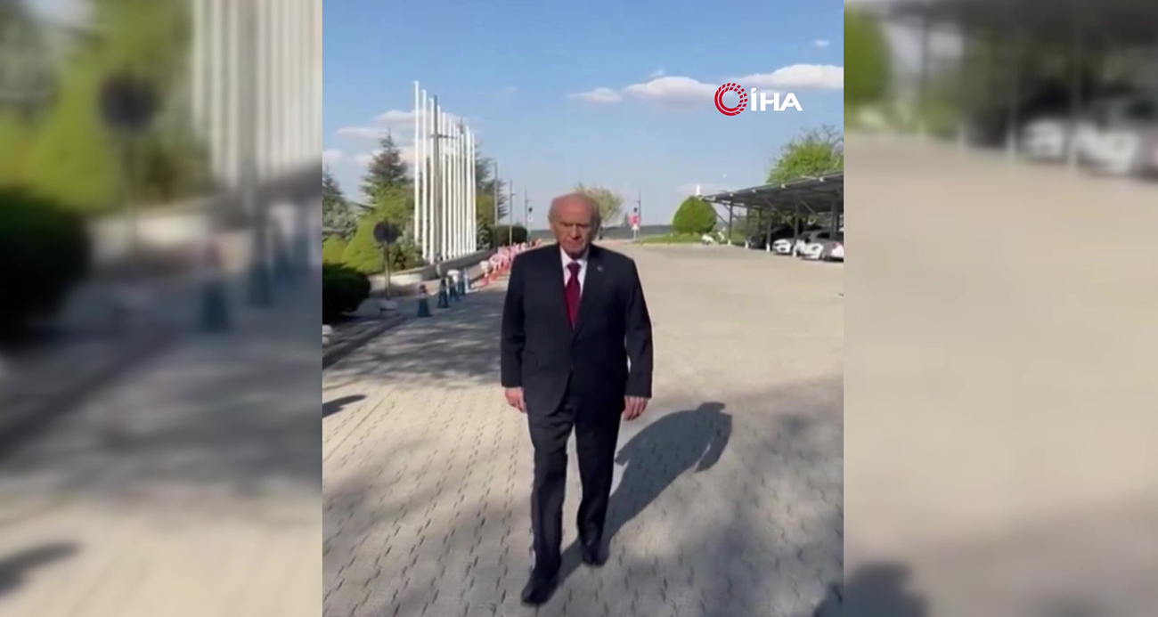 MHP, Bahçeli’nin Yürüyüşünü Paylaştı: ‘Daha Yolun Yarısı Var’