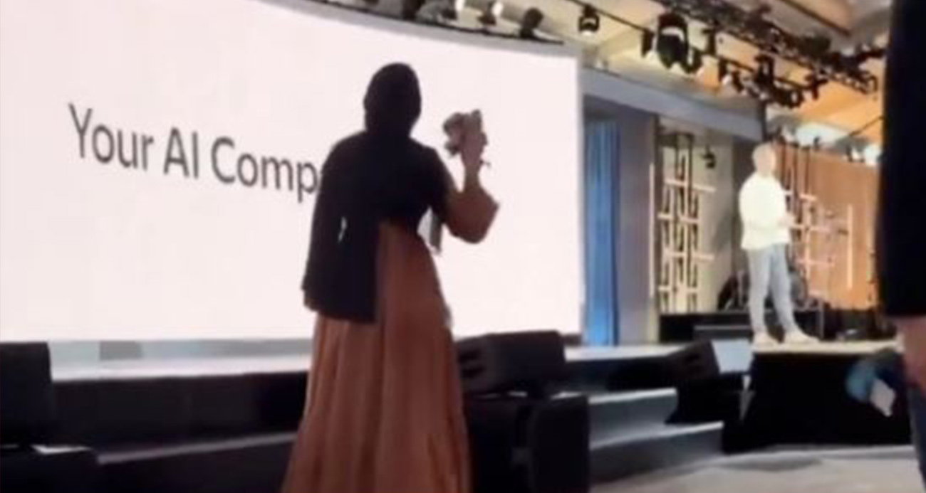 Microsoft, İsrail Protestosu Sebebiyle Faslı Mühendisi İşten Çıkardı