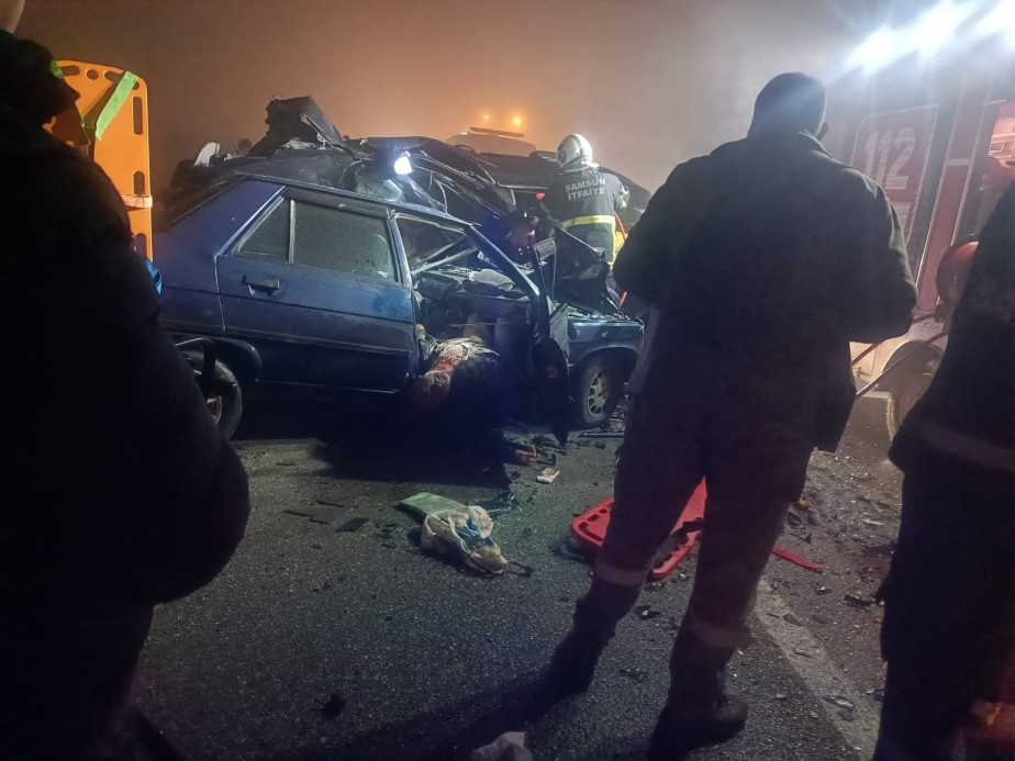 Samsun’da Gece Vakti Korkunç Trafik Kazası: 5 Kişi Hayatını Kaybetti