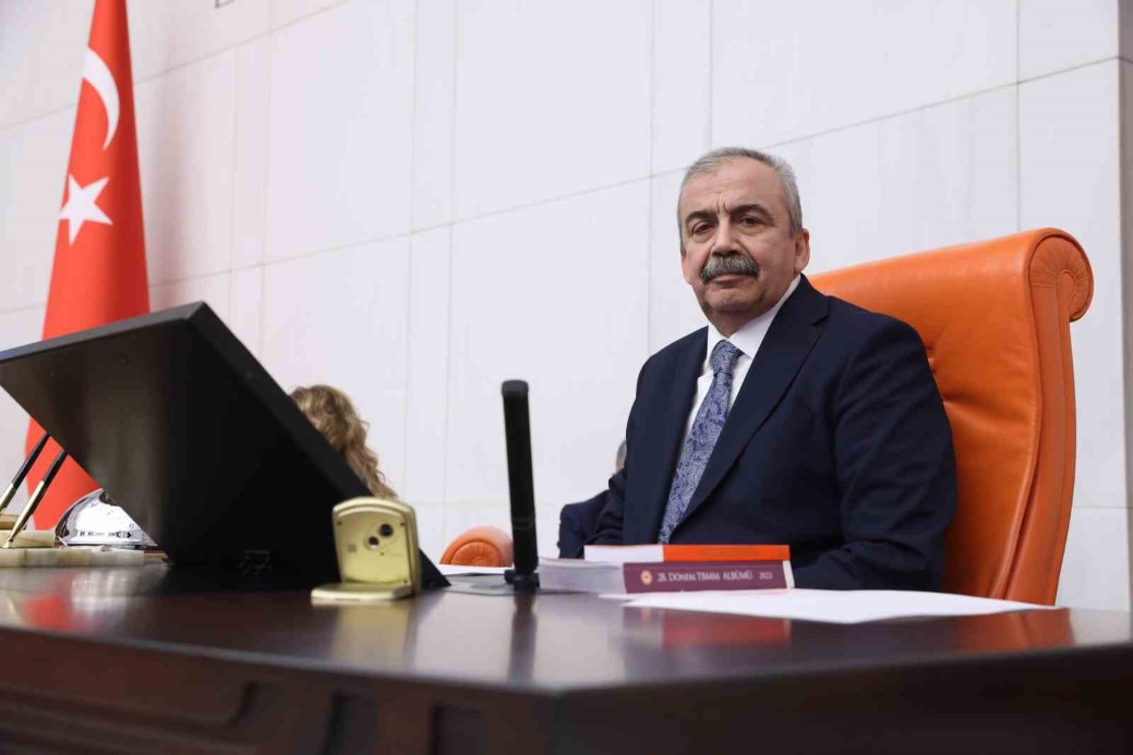 Sırrı Süreyya Önder’in Sağlık Durumu Hakkında Hastane Açıklaması