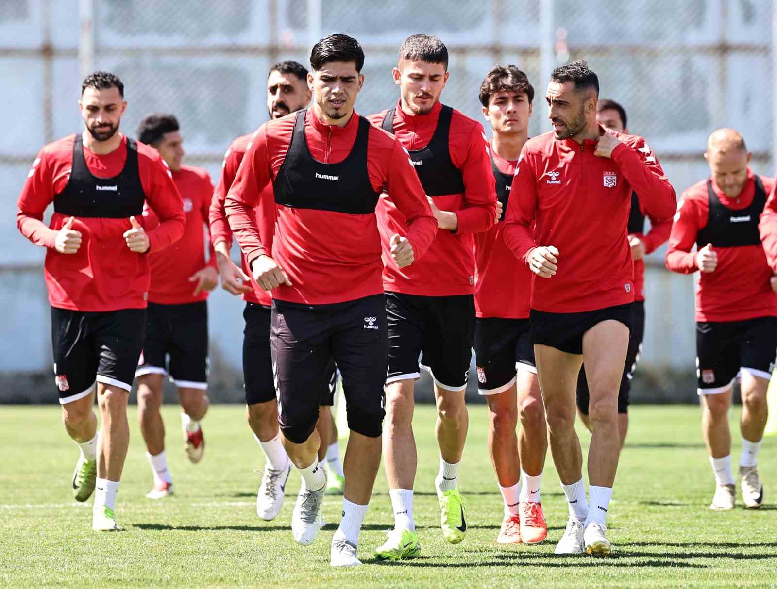 Sivasspor, Antalyaspor Maçı İçin Hazırlıklarını Sürdürüyor