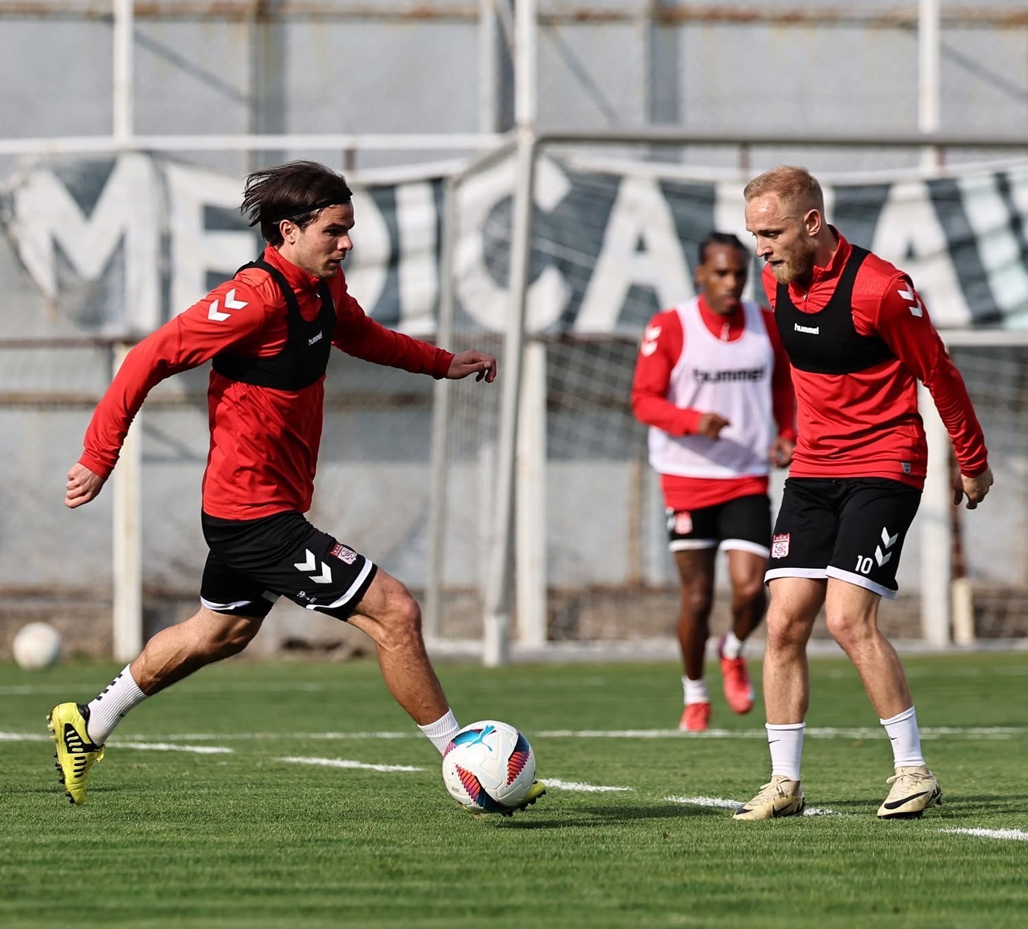 Sivasspor, Antalyaspor Maçı İçin Hazırlıklarını Yoğunlaştırdı